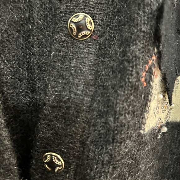 Basler Vintage Cardigan Sweater OOAK Sequin Leaf~embroideredDetails. Sz 36 (10) - Picture 3 of 6